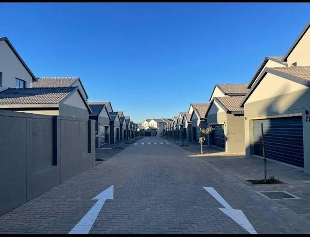 3 BEDROOM HOUSE FOR SALE IN WITKOPPEN